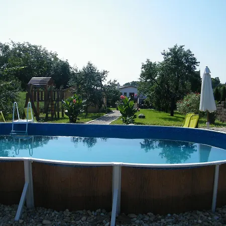 Bed and Breakfast Atkari Vendeghaz