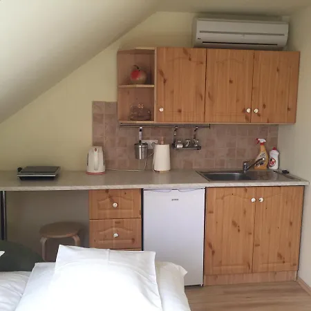 Bed and Breakfast Atkari Vendeghaz 3*
